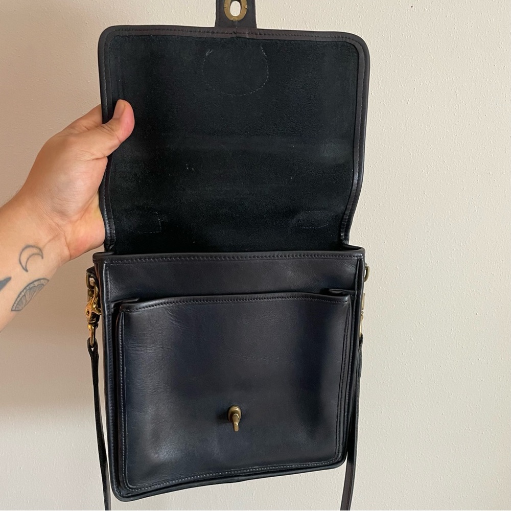 Coach Vintage 1983‎ The Station CrossBody Top Handle Leather Bag in Black - Picture 8 of 11
